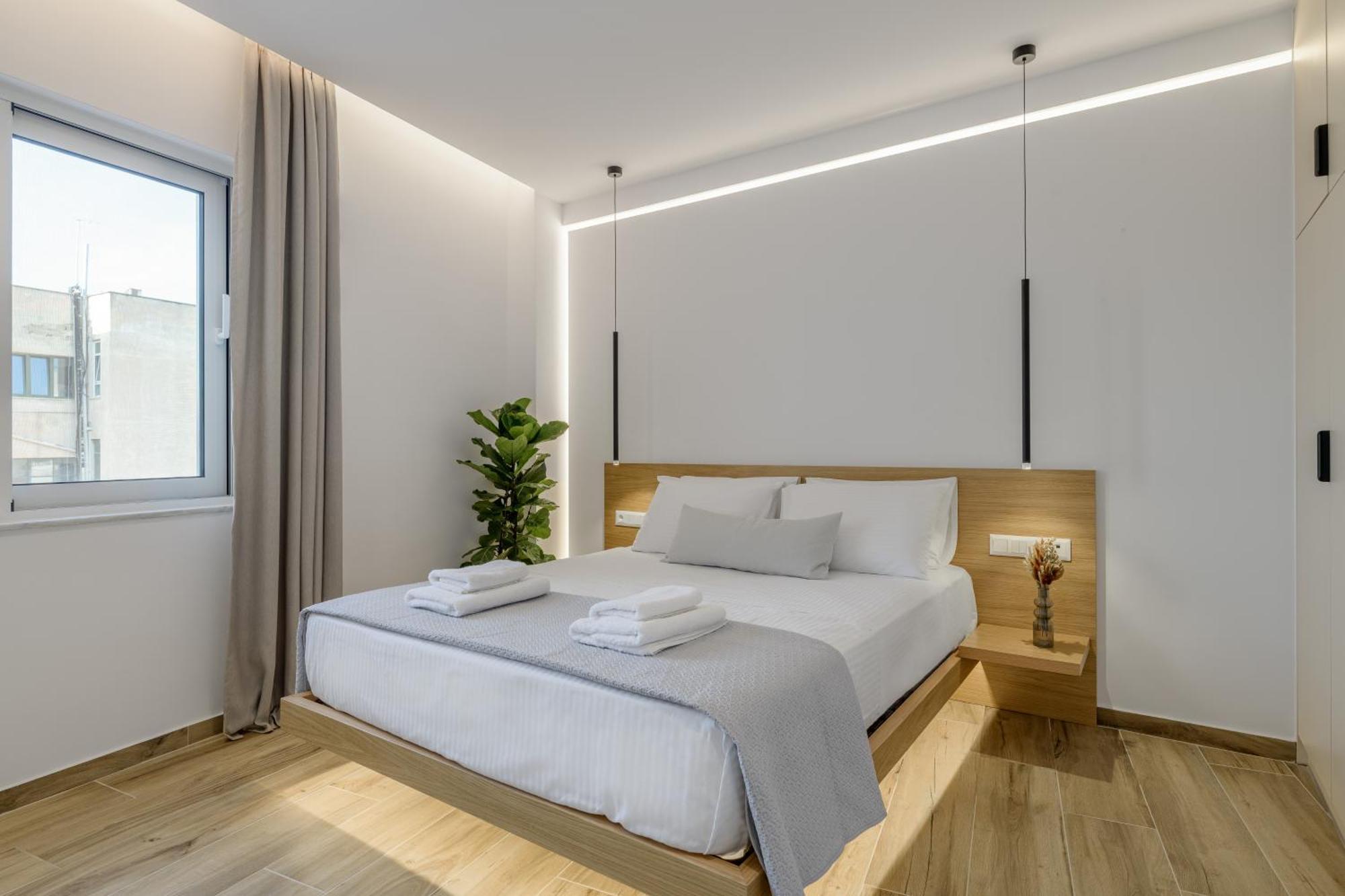 Central Sunny Loft With Plunge Pool เอเธนส์ ภายนอก รูปภาพ